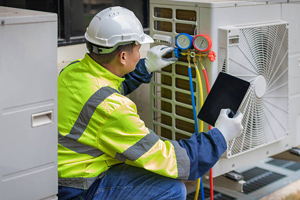 Professional Ac Installation technician working in Westport, WA